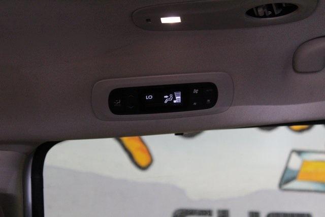 used 2021 Chrysler Pacifica car, priced at $15,500