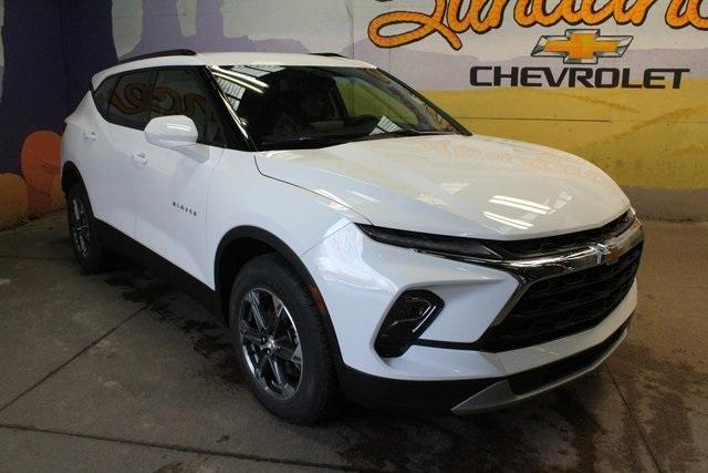 new 2025 Chevrolet Blazer car, priced at $37,589