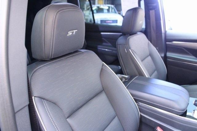 used 2025 Buick Enclave car, priced at $43,900