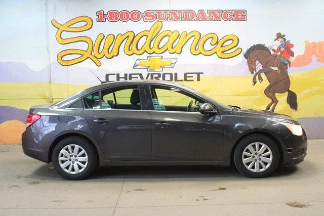 used 2011 Chevrolet Cruze car, priced at $2,500