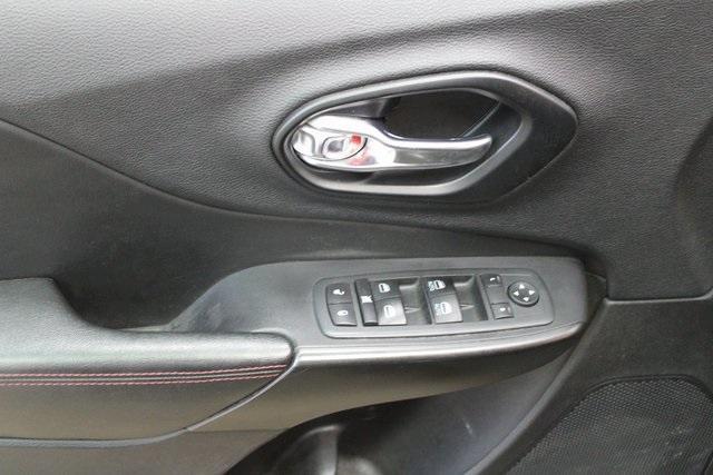 used 2020 Jeep Cherokee car, priced at $22,900