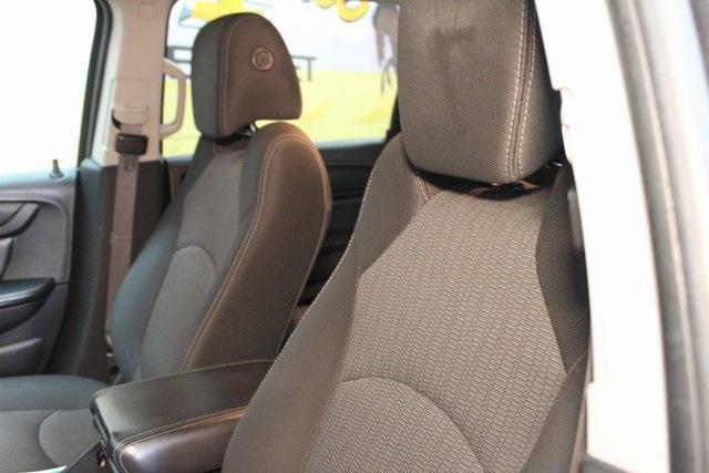 used 2015 Chevrolet Traverse car, priced at $7,900