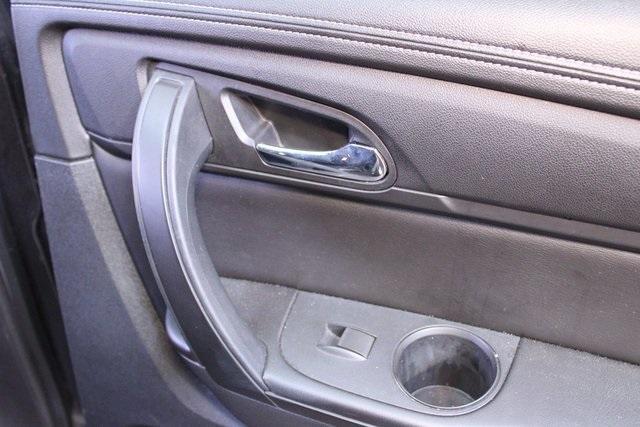 used 2015 GMC Acadia car, priced at $15,900