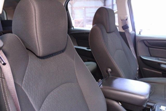 used 2015 GMC Acadia car, priced at $15,900