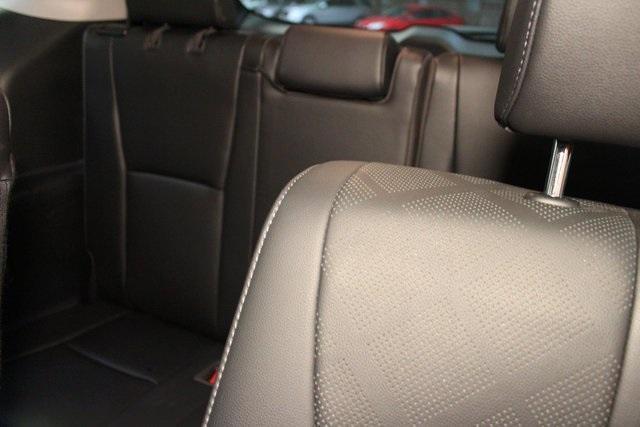 used 2020 Toyota Highlander car, priced at $35,900