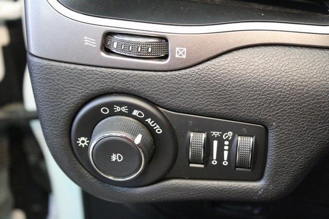 used 2019 Jeep Cherokee car, priced at $20,500