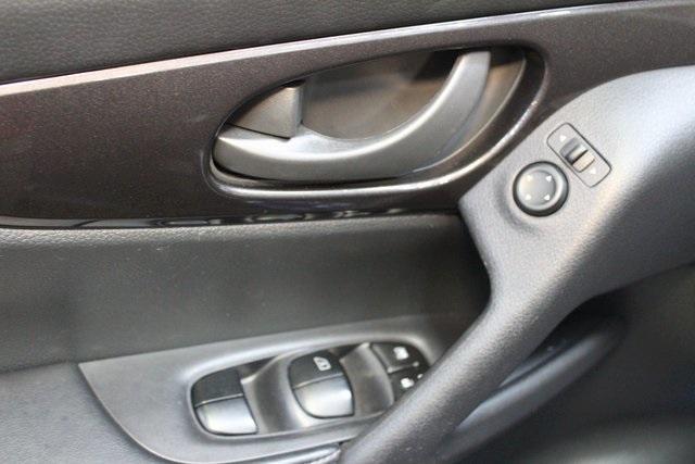 used 2019 Nissan Rogue car, priced at $16,900