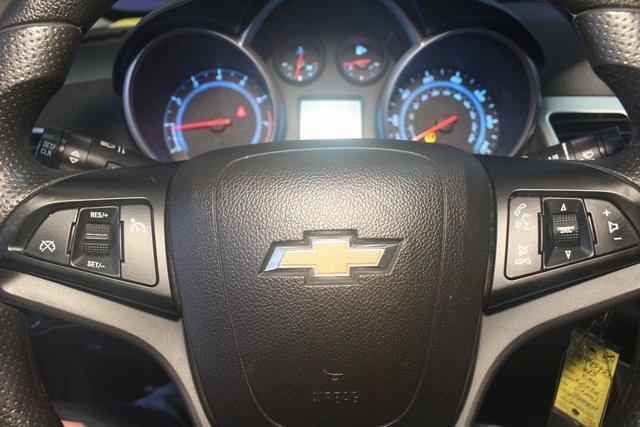 used 2015 Chevrolet Cruze car, priced at $10,900