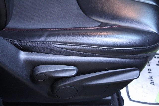 used 2019 Jeep Cherokee car