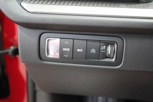 new 2026 Chevrolet Traverse car, priced at $43,525