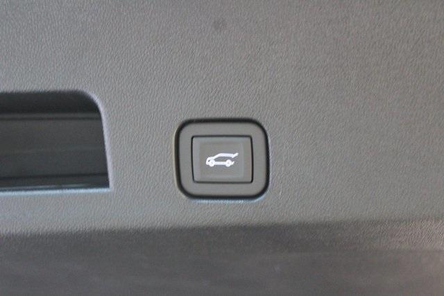 new 2026 Chevrolet Traverse car, priced at $43,525