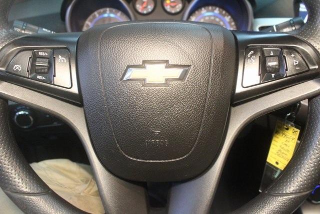 used 2015 Chevrolet Cruze car, priced at $10,500