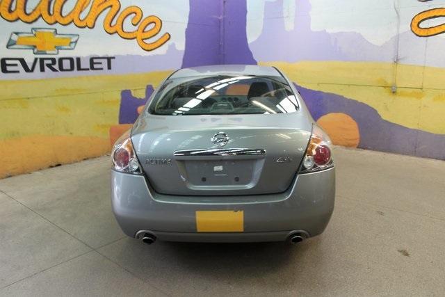 used 2009 Nissan Altima car, priced at $5,900