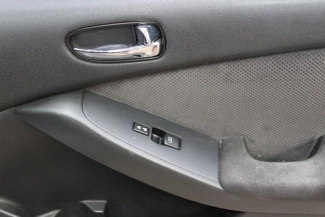 used 2009 Nissan Altima car, priced at $5,900