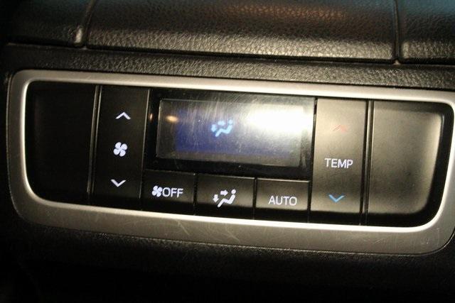 used 2019 Toyota Highlander car, priced at $29,900