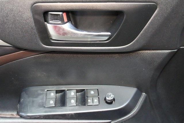used 2019 Toyota Highlander car, priced at $29,900