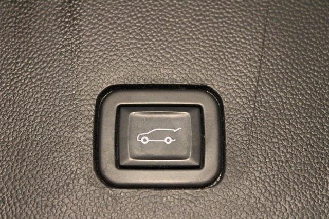 used 2020 Chevrolet Traverse car, priced at $25,700
