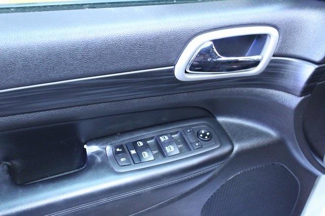 used 2021 Jeep Grand Cherokee car, priced at $25,900