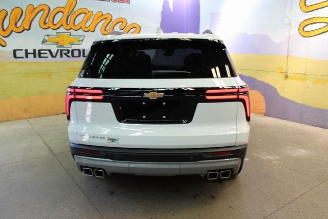 new 2026 Chevrolet Traverse car, priced at $41,003