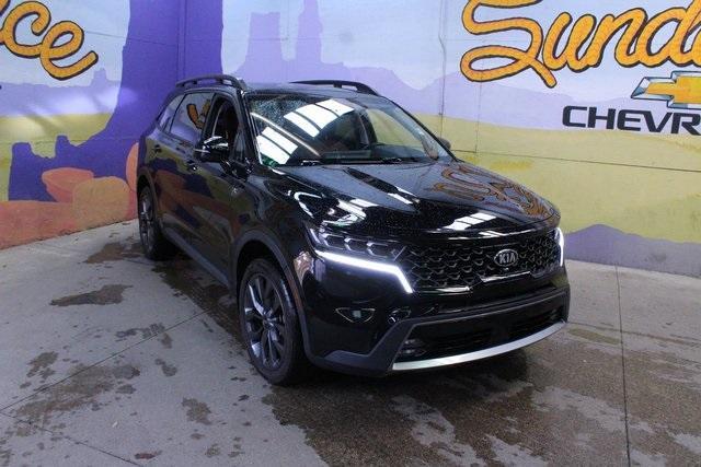 used 2021 Kia Sorento car, priced at $27,900