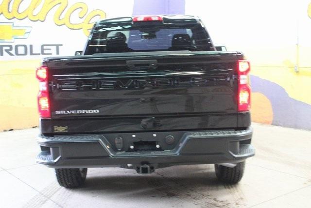 new 2025 Chevrolet Silverado 1500 car, priced at $38,726