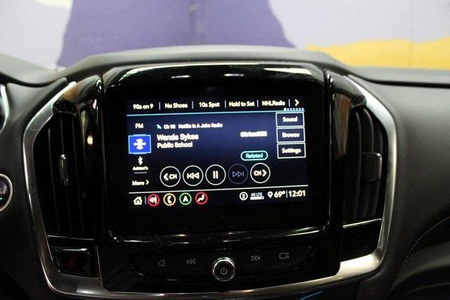 used 2021 Chevrolet Traverse car, priced at $31,900