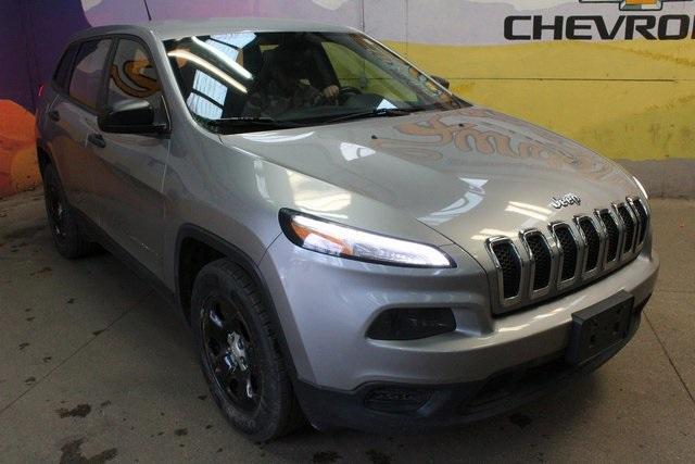 used 2015 Jeep Cherokee car, priced at $9,900