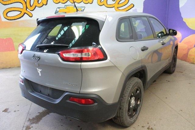 used 2015 Jeep Cherokee car, priced at $9,900