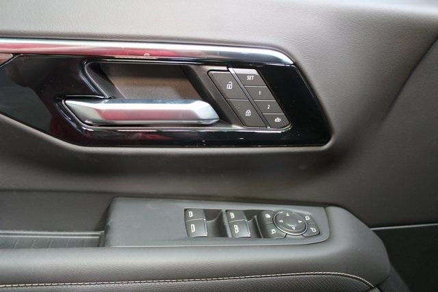 new 2025 Chevrolet Tahoe car, priced at $73,246