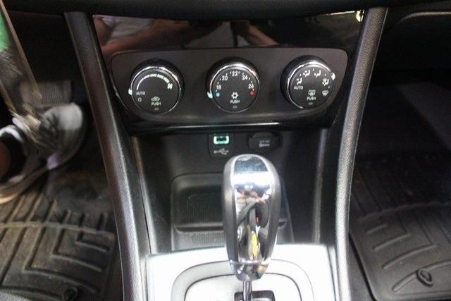 used 2013 Chrysler 200 car, priced at $7,900