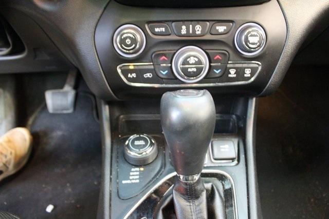 used 2021 Jeep Cherokee car, priced at $15,900