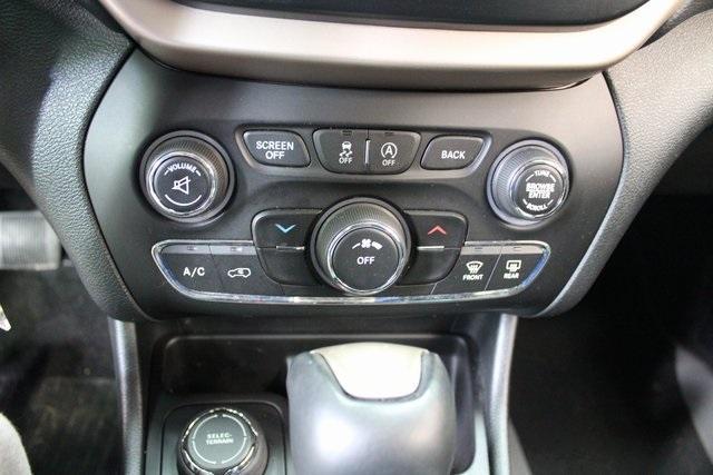 used 2015 Jeep Cherokee car, priced at $11,500