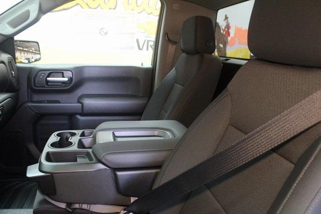 new 2025 Chevrolet Silverado 1500 car, priced at $40,613