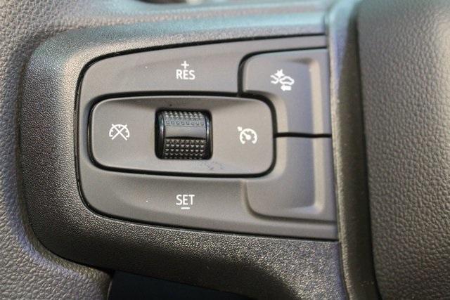 new 2025 Chevrolet Silverado 1500 car, priced at $40,613