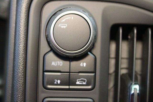 new 2025 Chevrolet Silverado 1500 car, priced at $40,613
