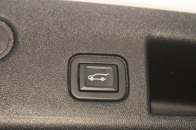 used 2021 Chevrolet Equinox car, priced at $22,900
