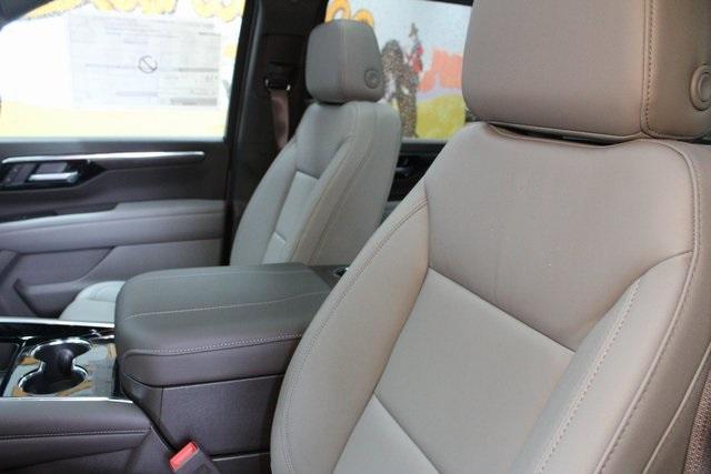 new 2025 Chevrolet Suburban car, priced at $74,182