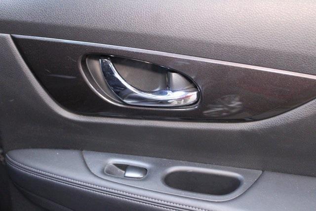 used 2020 Nissan Rogue car, priced at $18,900