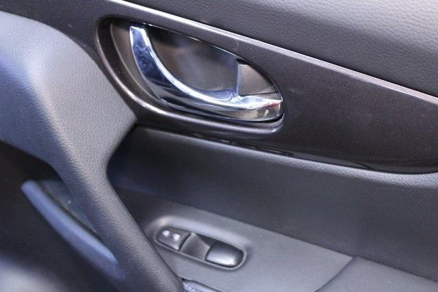 used 2020 Nissan Rogue car, priced at $18,900