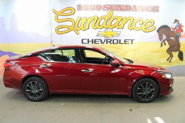 used 2020 Nissan Altima car, priced at $17,700