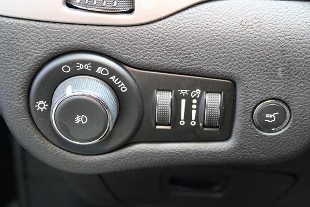 used 2020 Jeep Cherokee car, priced at $22,900