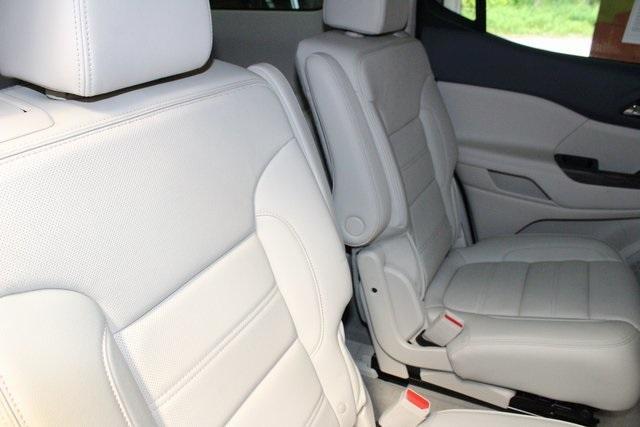 used 2022 GMC Acadia car, priced at $35,900