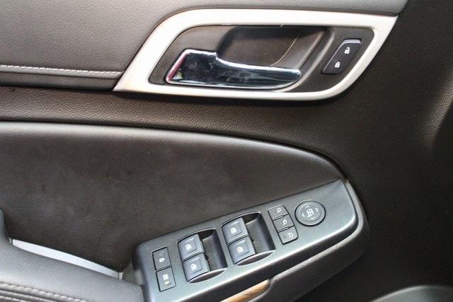 used 2019 GMC Yukon car