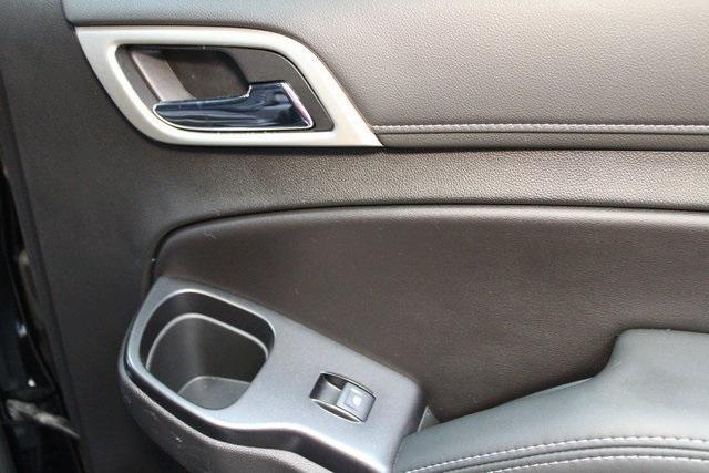 used 2019 GMC Yukon car