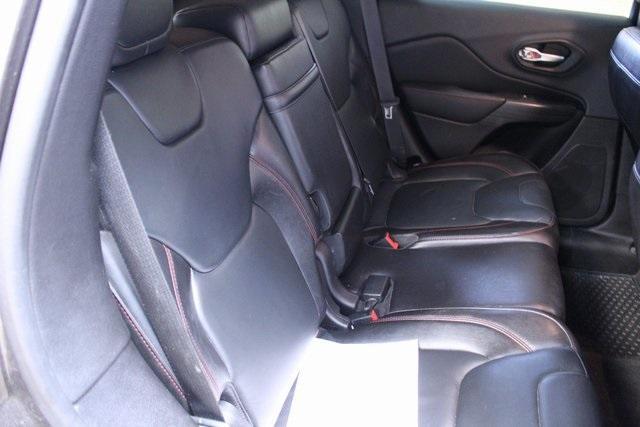 used 2015 Jeep Cherokee car, priced at $13,400