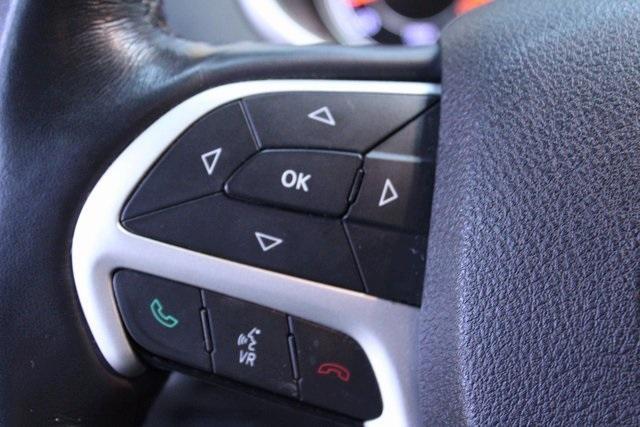 used 2015 Jeep Cherokee car, priced at $13,400