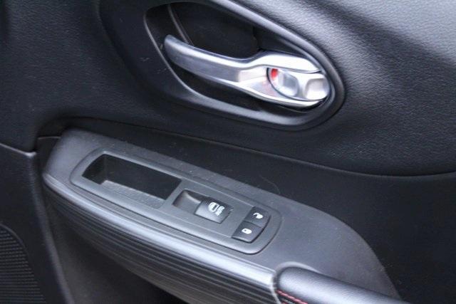 used 2015 Jeep Cherokee car, priced at $13,400