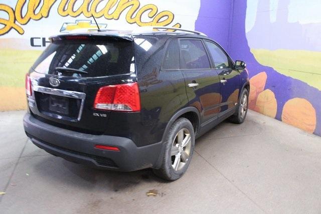 used 2013 Kia Sorento car, priced at $3,900