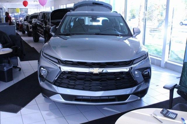 new 2025 Chevrolet Blazer car, priced at $37,990