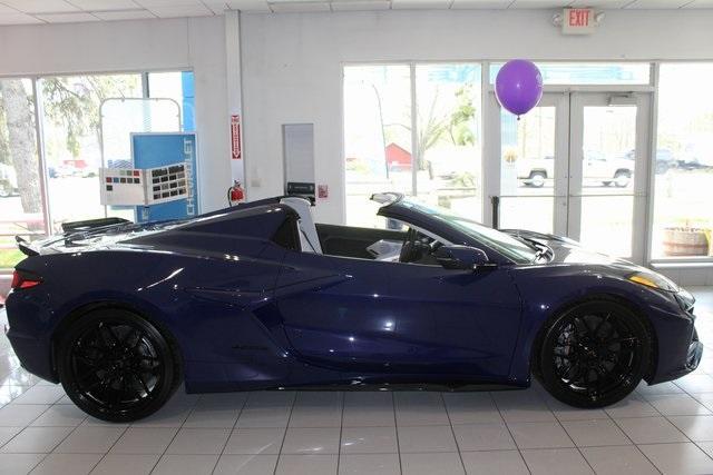 new 2025 Chevrolet Corvette car